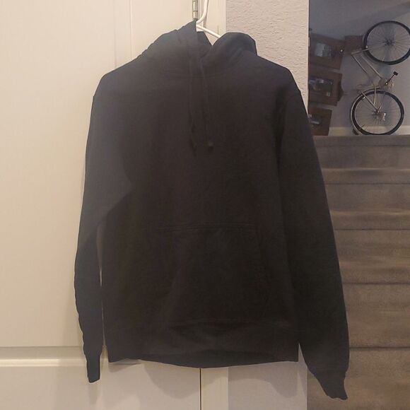 Unique Hoodie Size M Great Deal! - Picture 2 of 3